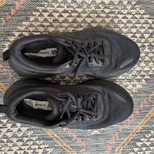 hoka bondi 8